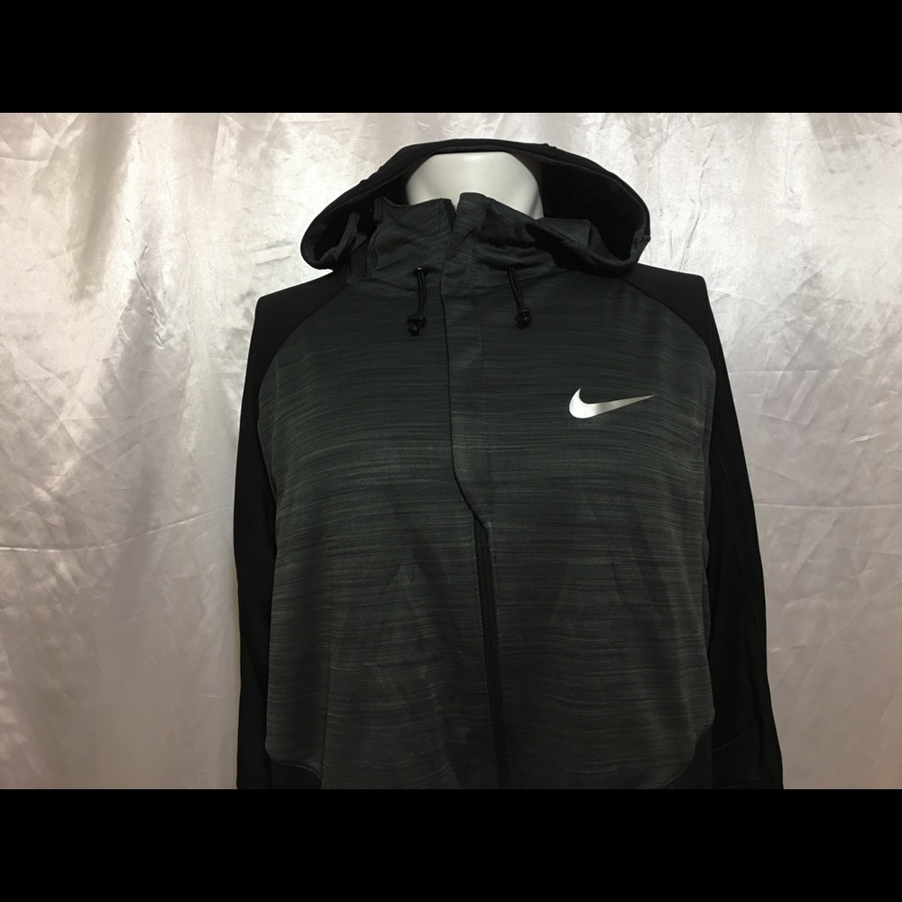 Nike drifit hoddie